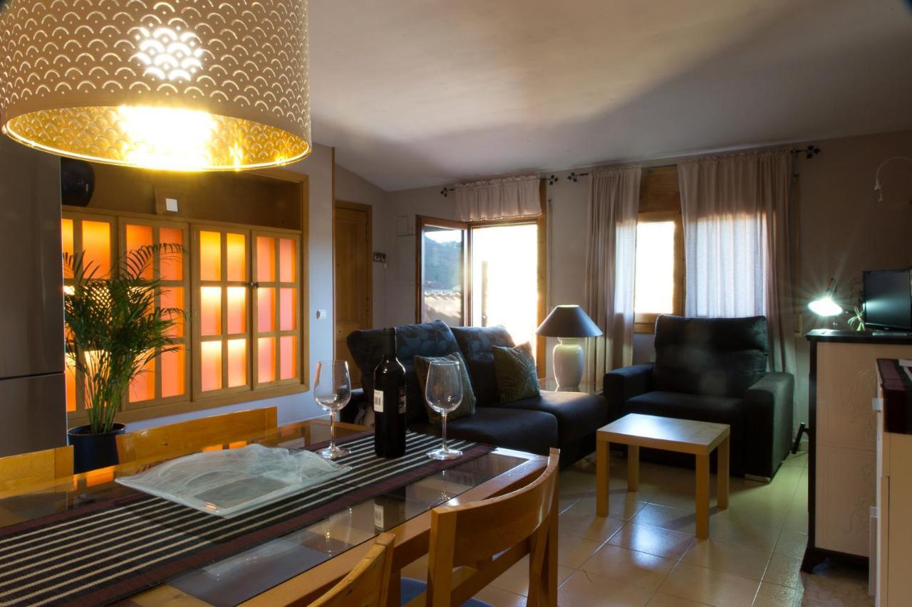 Atico Con Terraza En Graus-Pirineo De Huesca Apartment Exterior photo